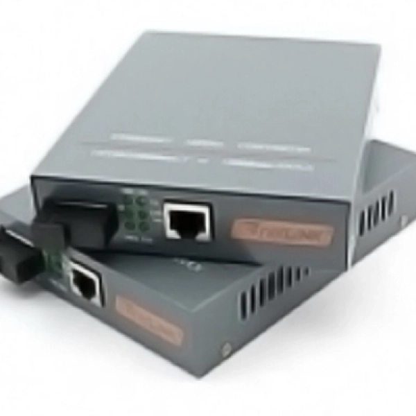 Chuyển đổi quang điện Media Converter Gigabit APTEK APM110