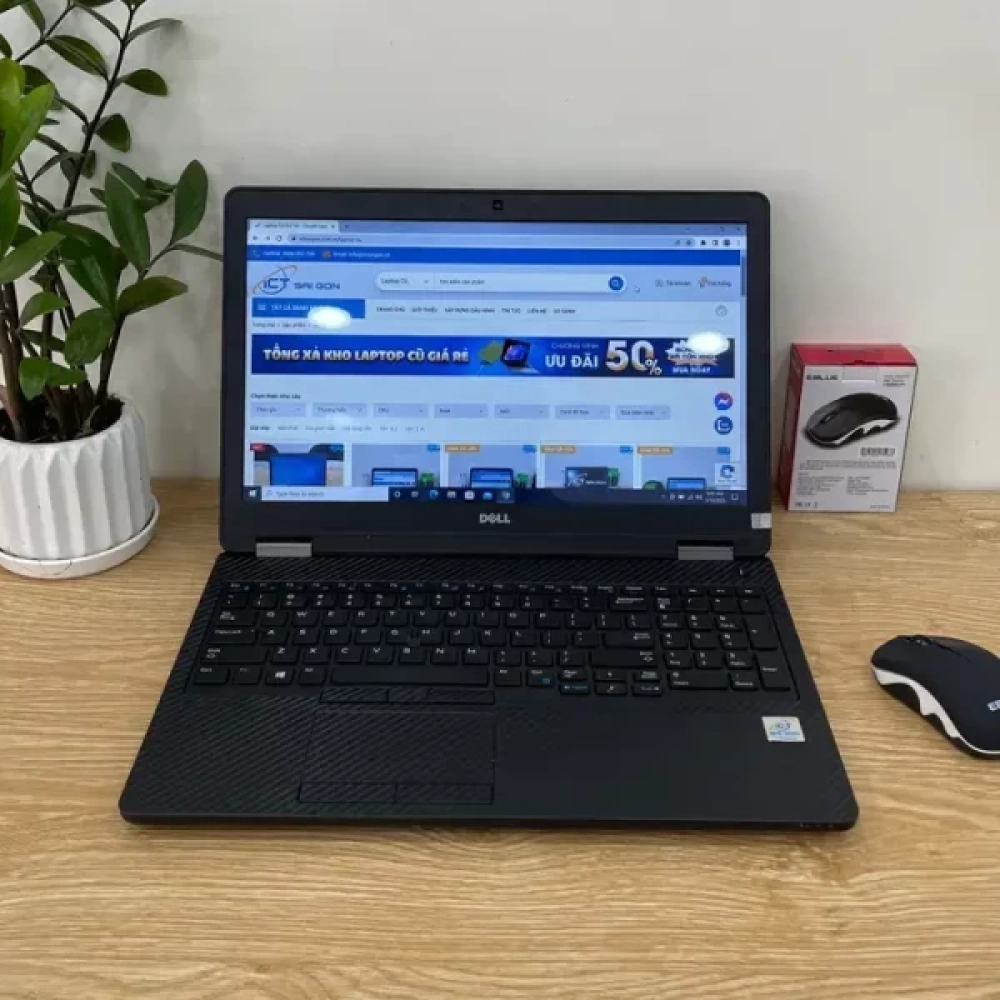 Laptop Văn Phòng DELL latitude 5570 Core i7-6820HQ/RAM8GB/SSD 256GB - FHD 15’’6 VGA 2G