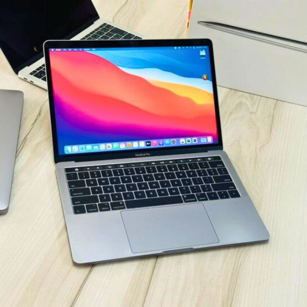 Laptop Văn Phòng MACBOOK PRO A1706 CORE I7- 7567U-RAM16GB-512GB (2017) 13’’3